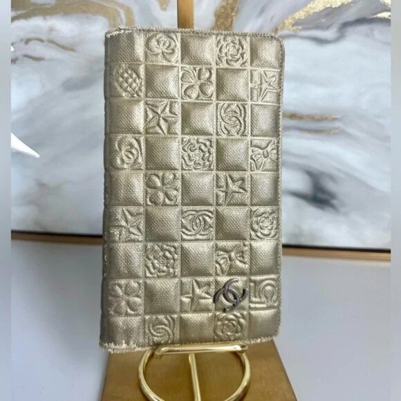 SOLD**SOLDChanel Icon Series - Precious Symbols CC - Metallic Gold Bifold Wallet - Picture 10 of 15